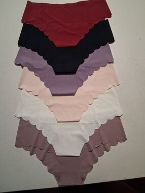 NEW 6-Pack Women's Seamless Underwear Size Medium